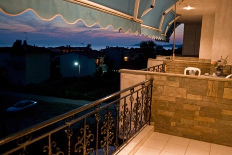 Galini Sea View Apartments Chalkidiki Nea Skioni Exteriör bild